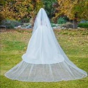 Romantic White Tulle Cathedral Veil